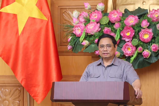 Thủ tướng làm việc với Ban Chỉ đạo xây dựng Đề án "Chủ trương, chính sách công nghiệp hóa, hiện đại hóa đến năm 2030, tầm nhìn đến năm 2045"